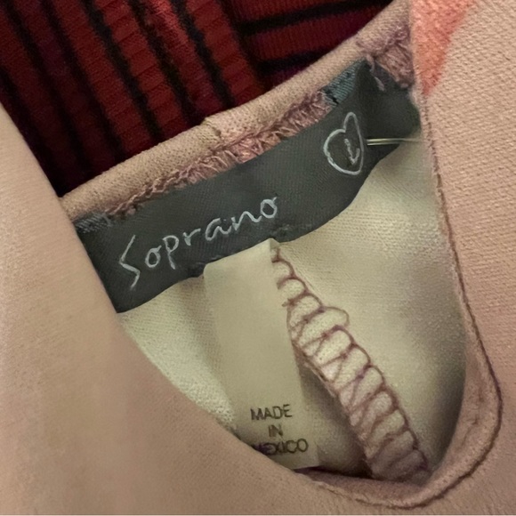 Beautiful Soprano floral pink purple dress size large, never worn - Picture 3 of 3